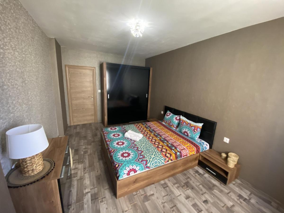 Lovely Cozy Apartment Sofya Dış mekan fotoğraf